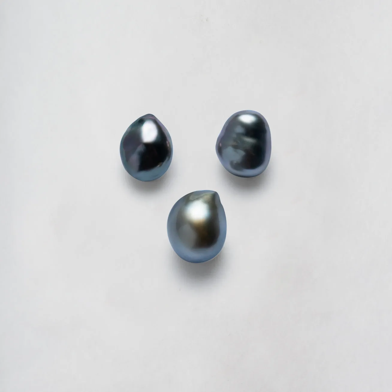 18K Diamond Tahitian Keshi Pearl Earrings KE00117