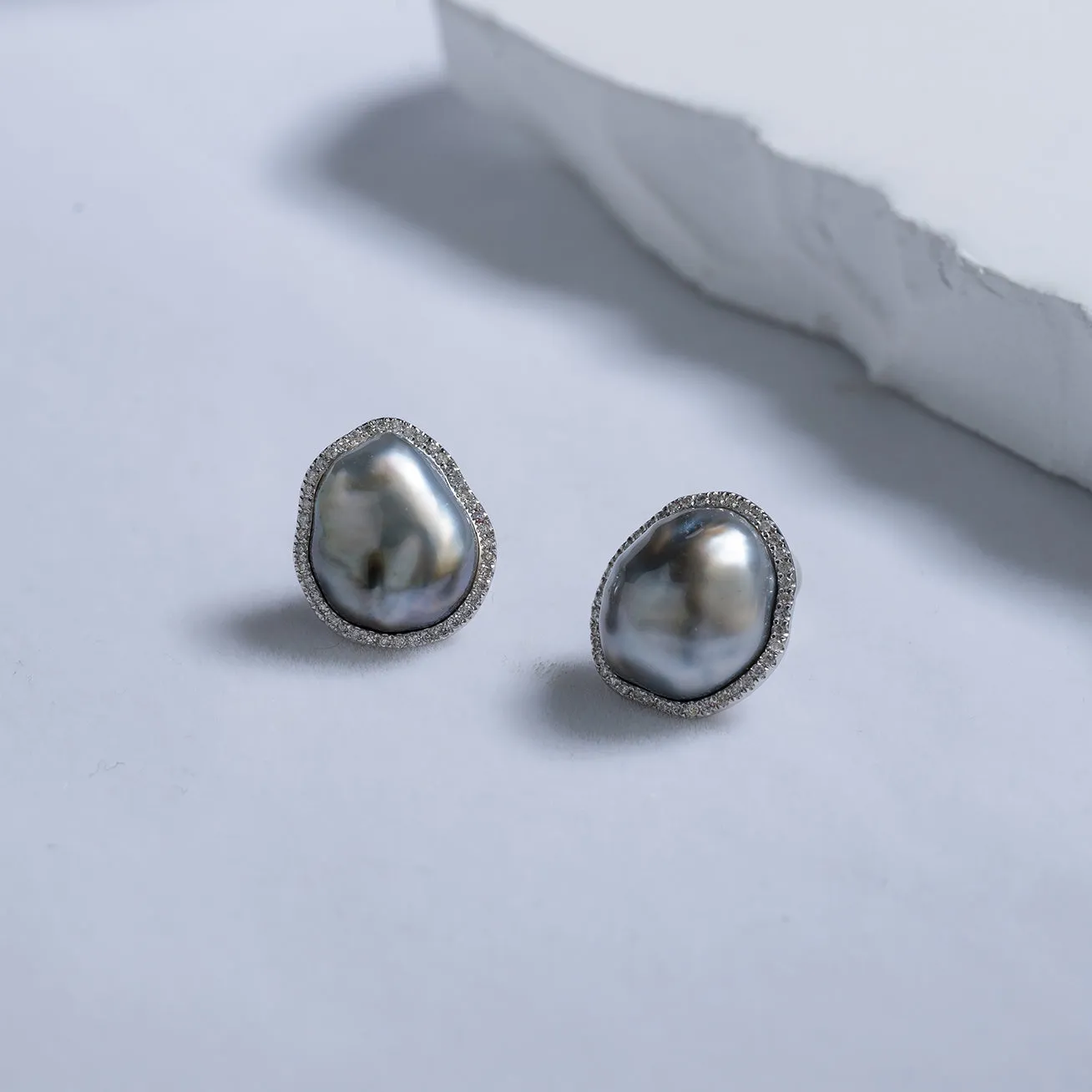 18K Diamond Tahitian Keshi Pearl Earrings KE00117