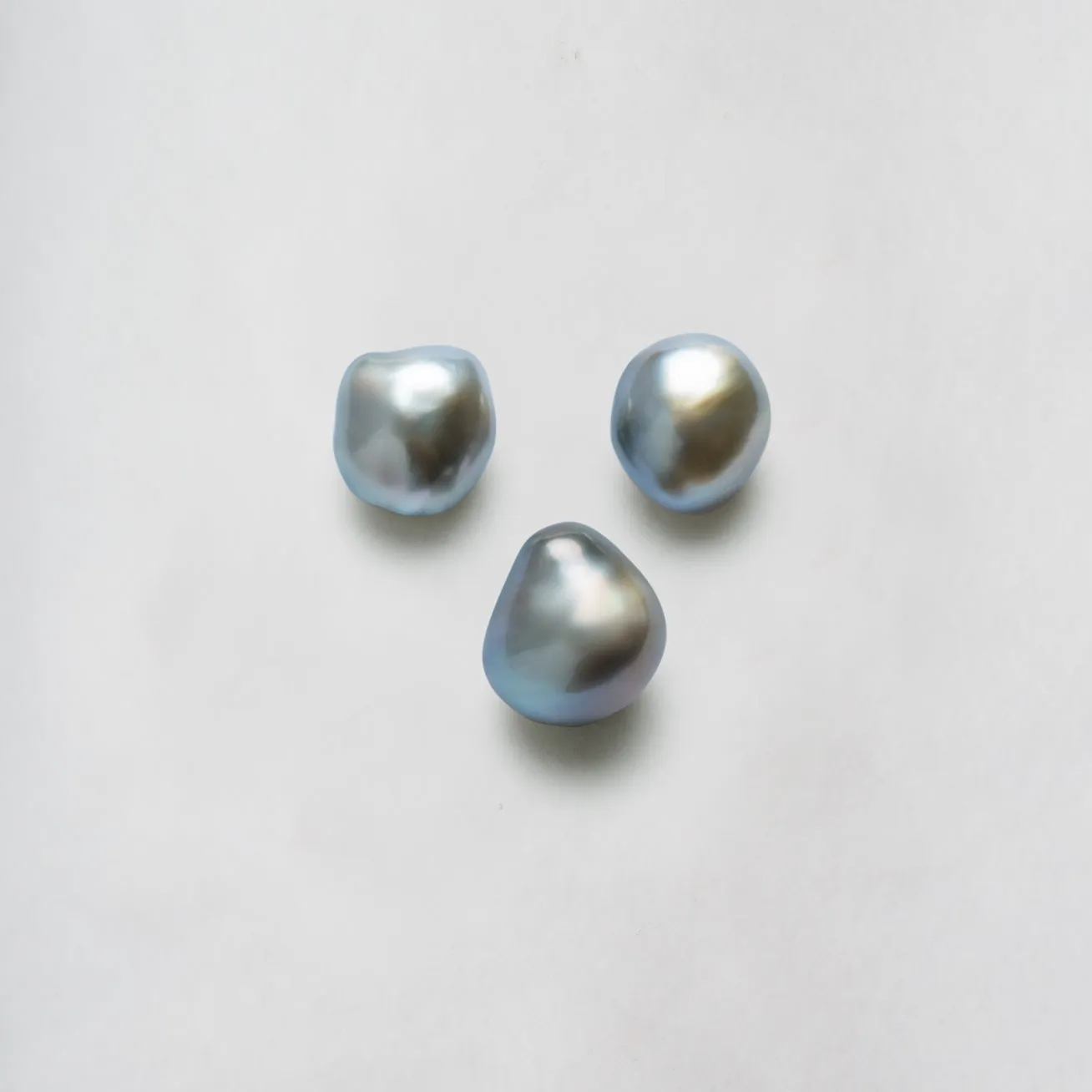 18K Diamond Tahitian Keshi Pearl Earrings KE00117