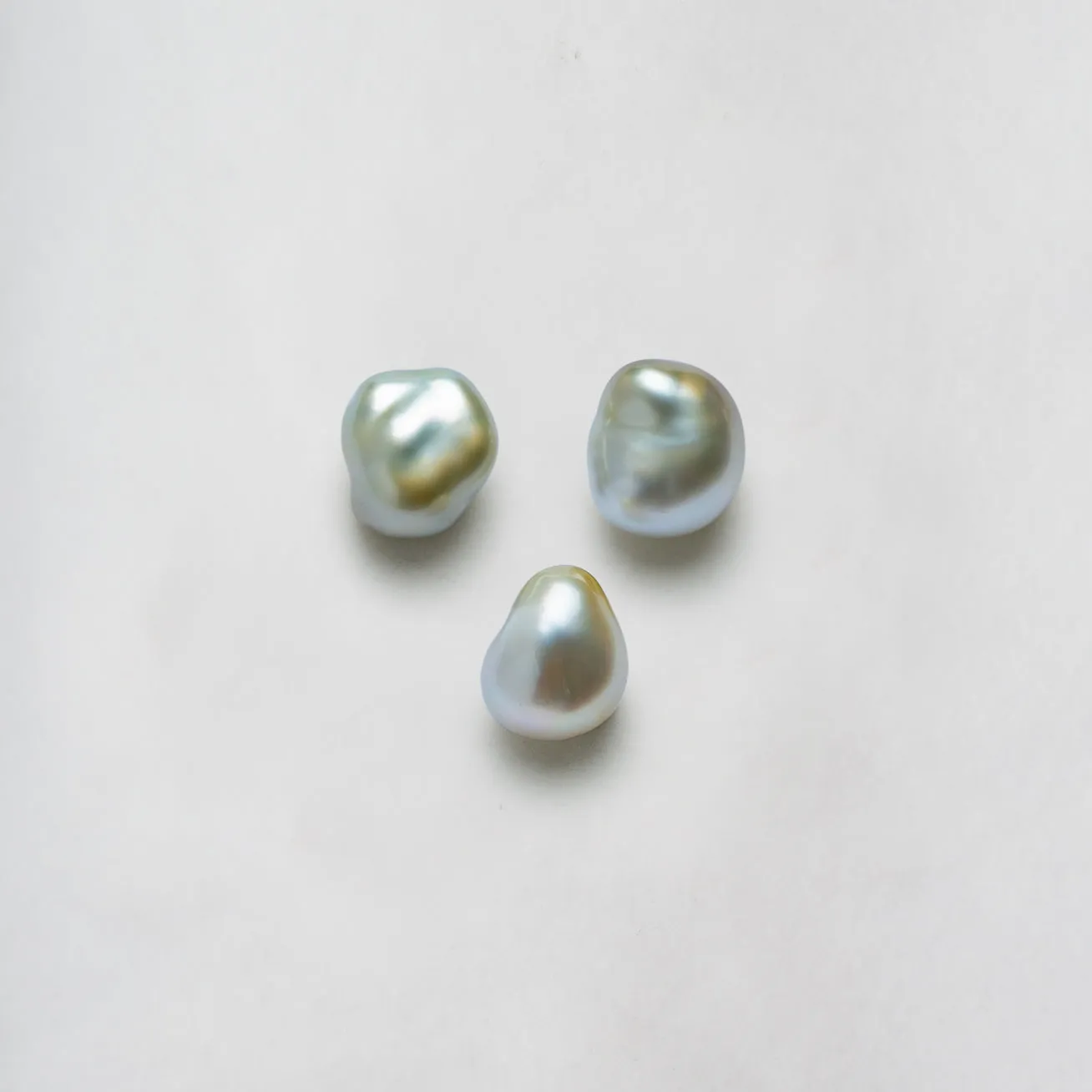 18K Diamond Tahitian Keshi Pearl Earrings KE00117