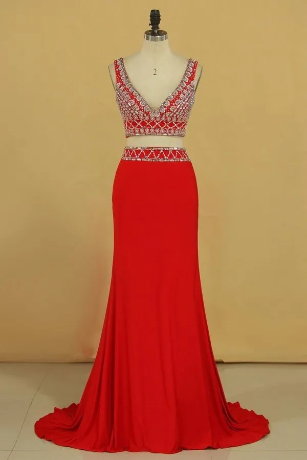 2024 Two Pieces V Neck Prom Dresses Sheath Spandex With Beading PRHPBG43