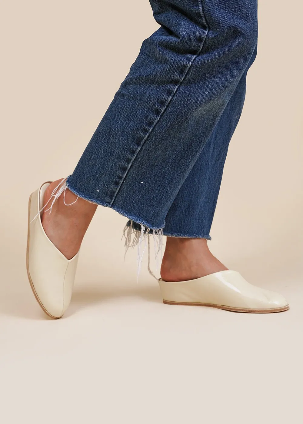 Bianco Bao Walk Mules