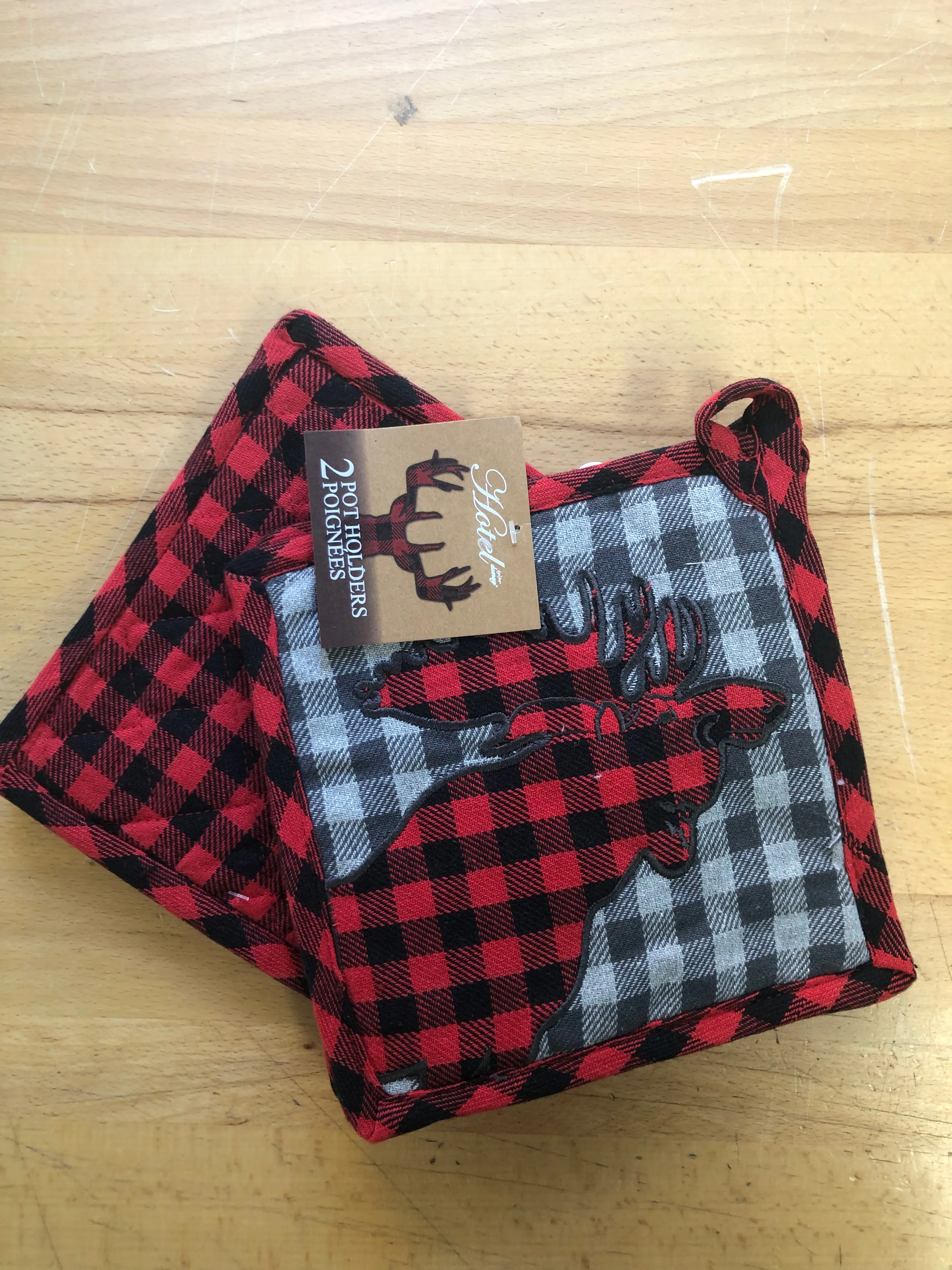 BUFFALO PLAID MOOSE POT HOLDERS (SET OF 2)