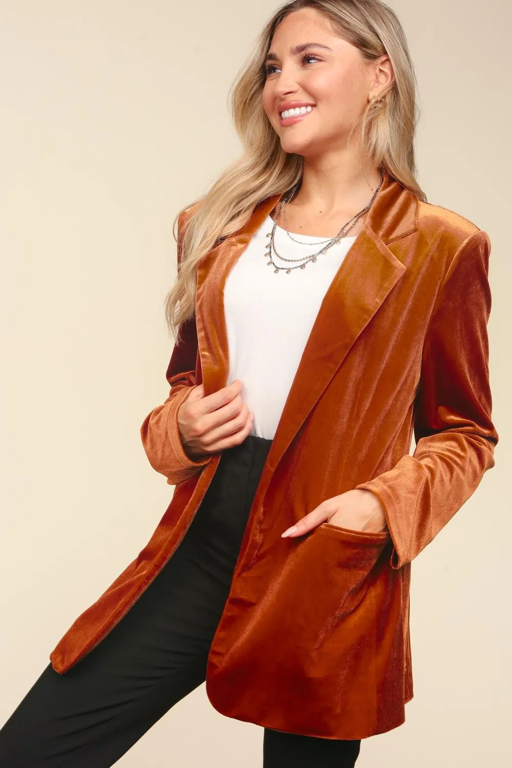 COLLAR AND LAPEL SOLID VELVET BLAZER JACKET