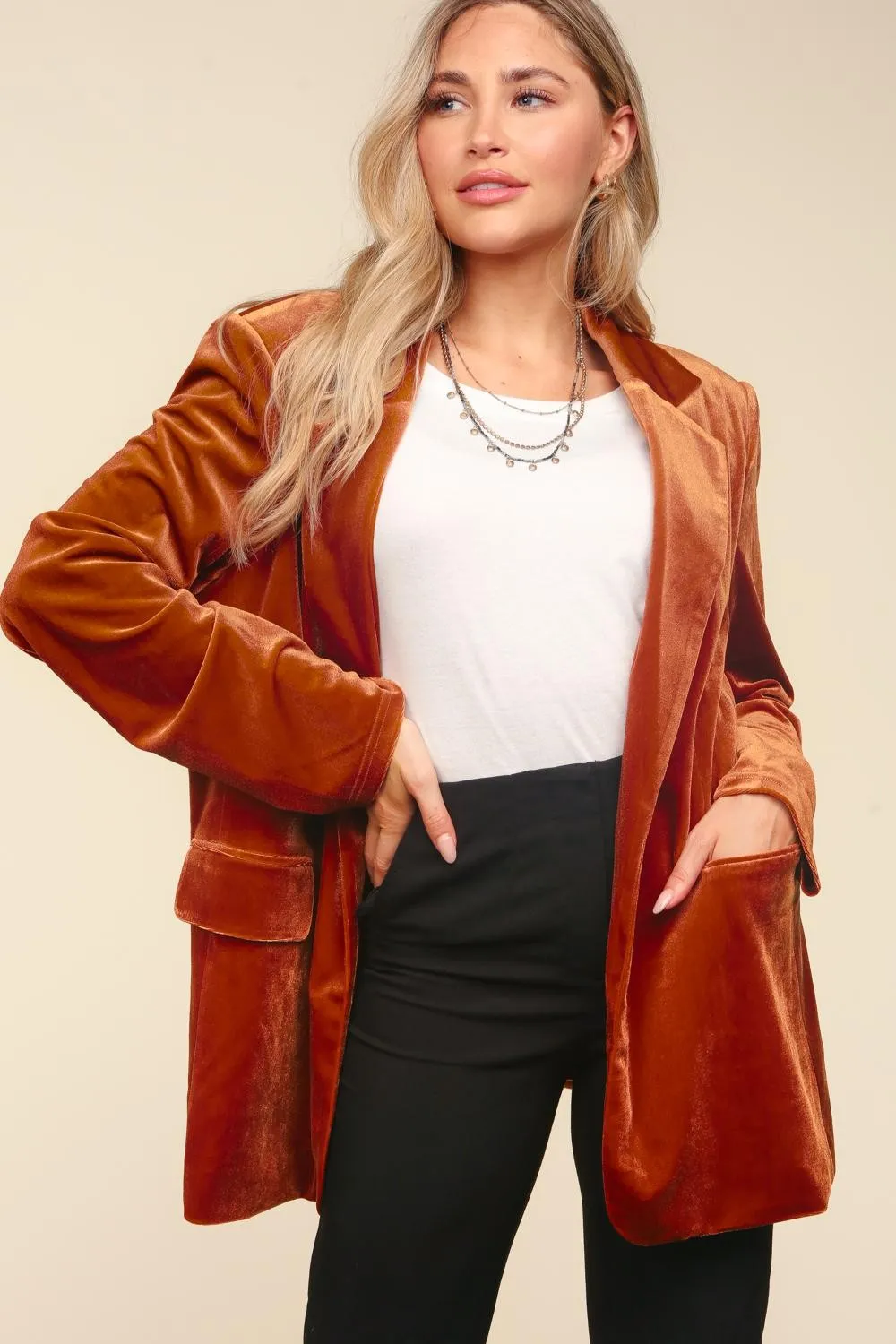 COLLAR AND LAPEL SOLID VELVET BLAZER JACKET