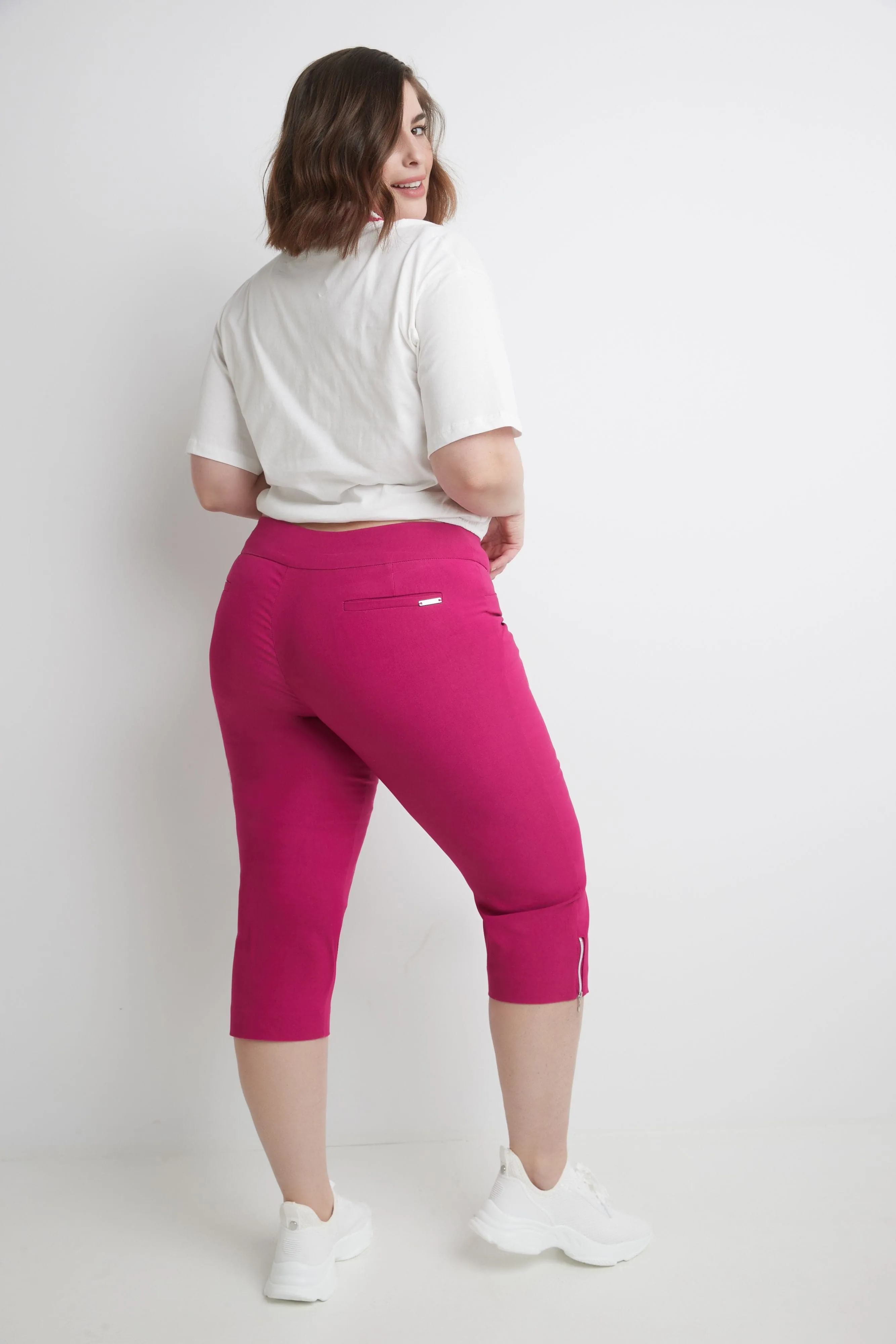 Curvy Chic Capris with Zipper Detail at the Hem