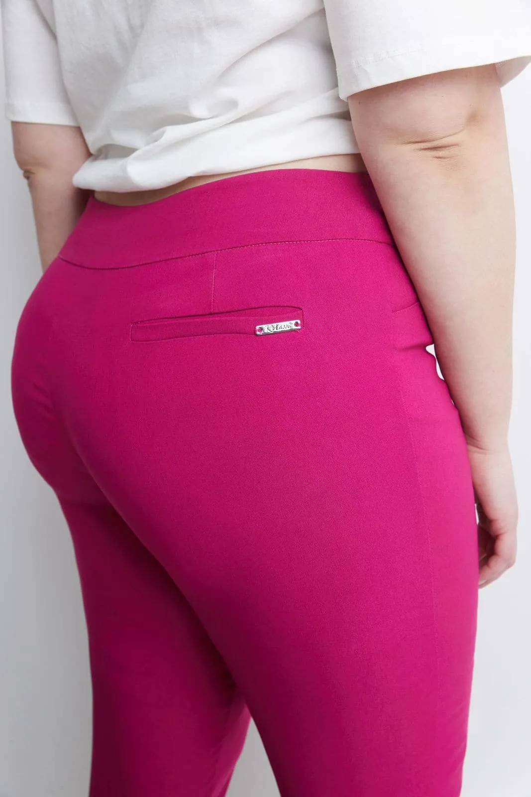 Curvy Chic Capris with Zipper Detail at the Hem