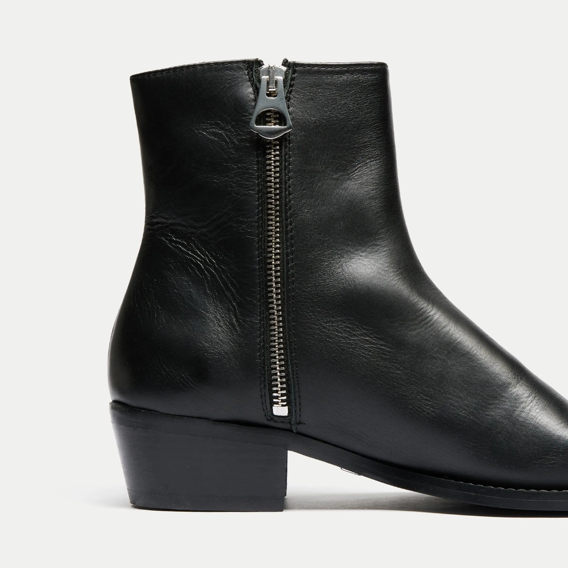 Hoxton Zip Up Cuban Heel Boot