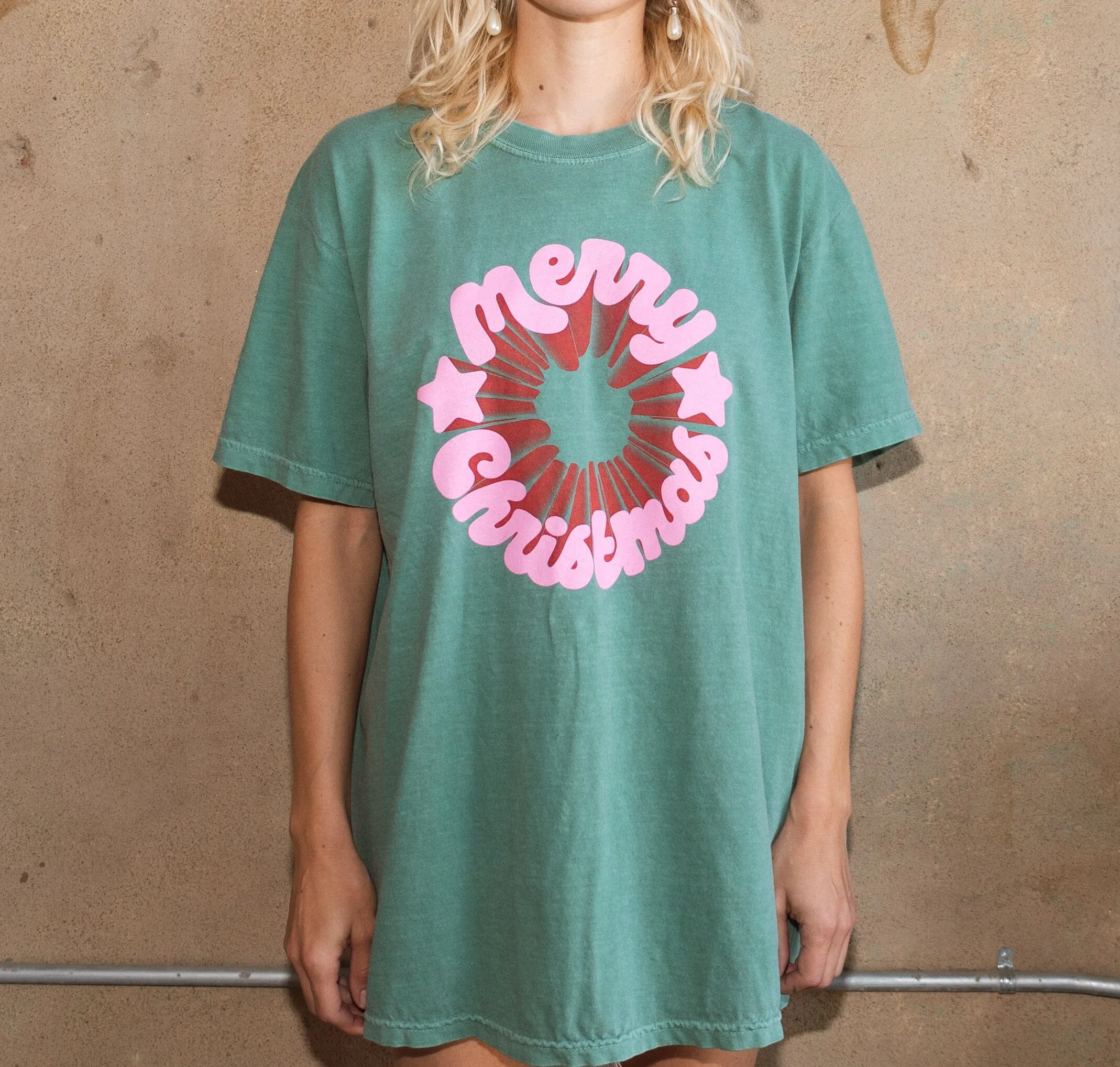 Merry Christmas Circle Green Tee