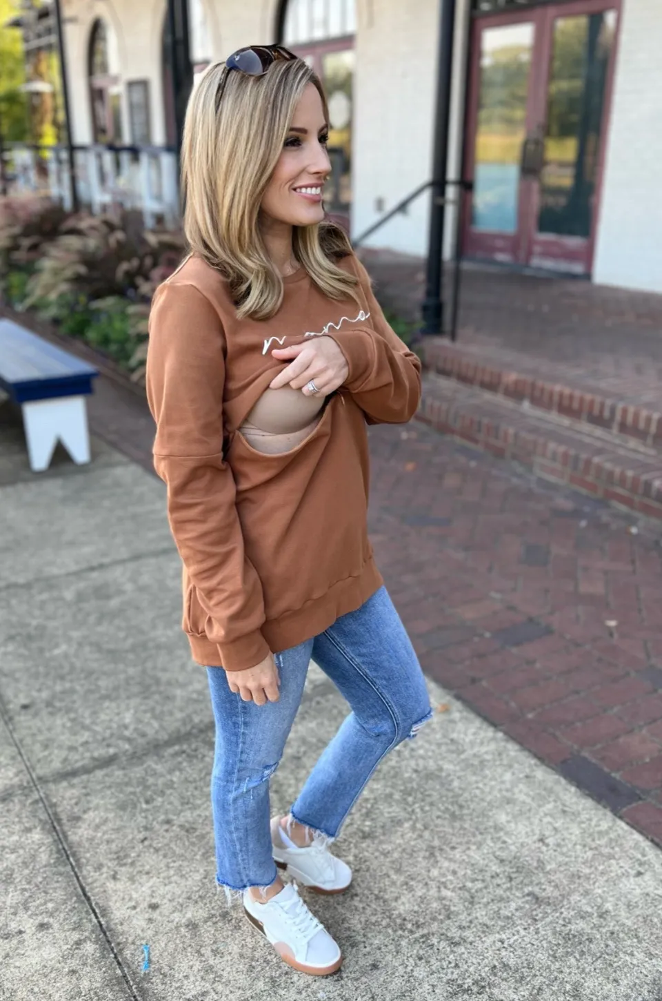 "MAMA" Nursing Sweatshirt - Camel Brown