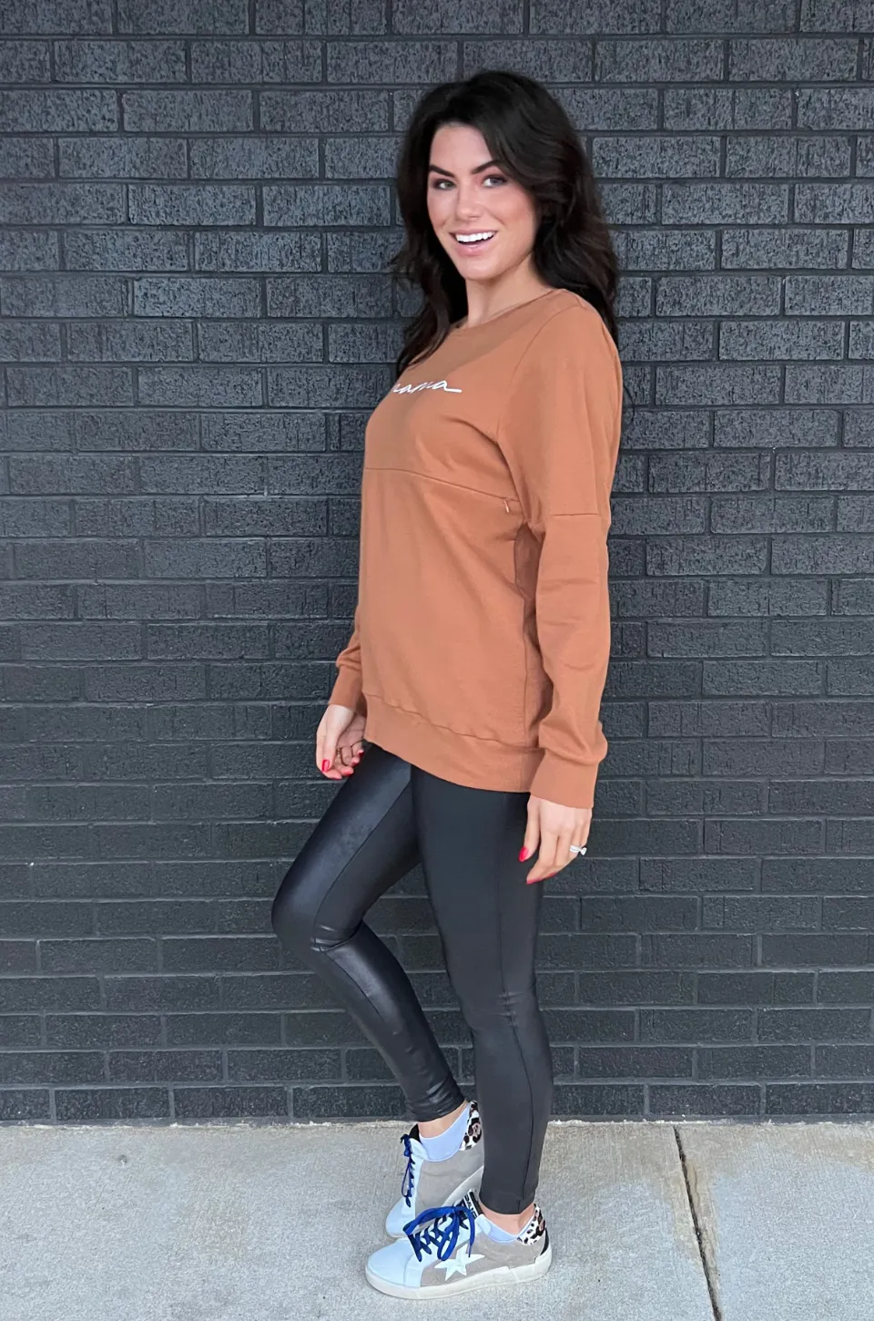 "MAMA" Nursing Sweatshirt - Camel Brown