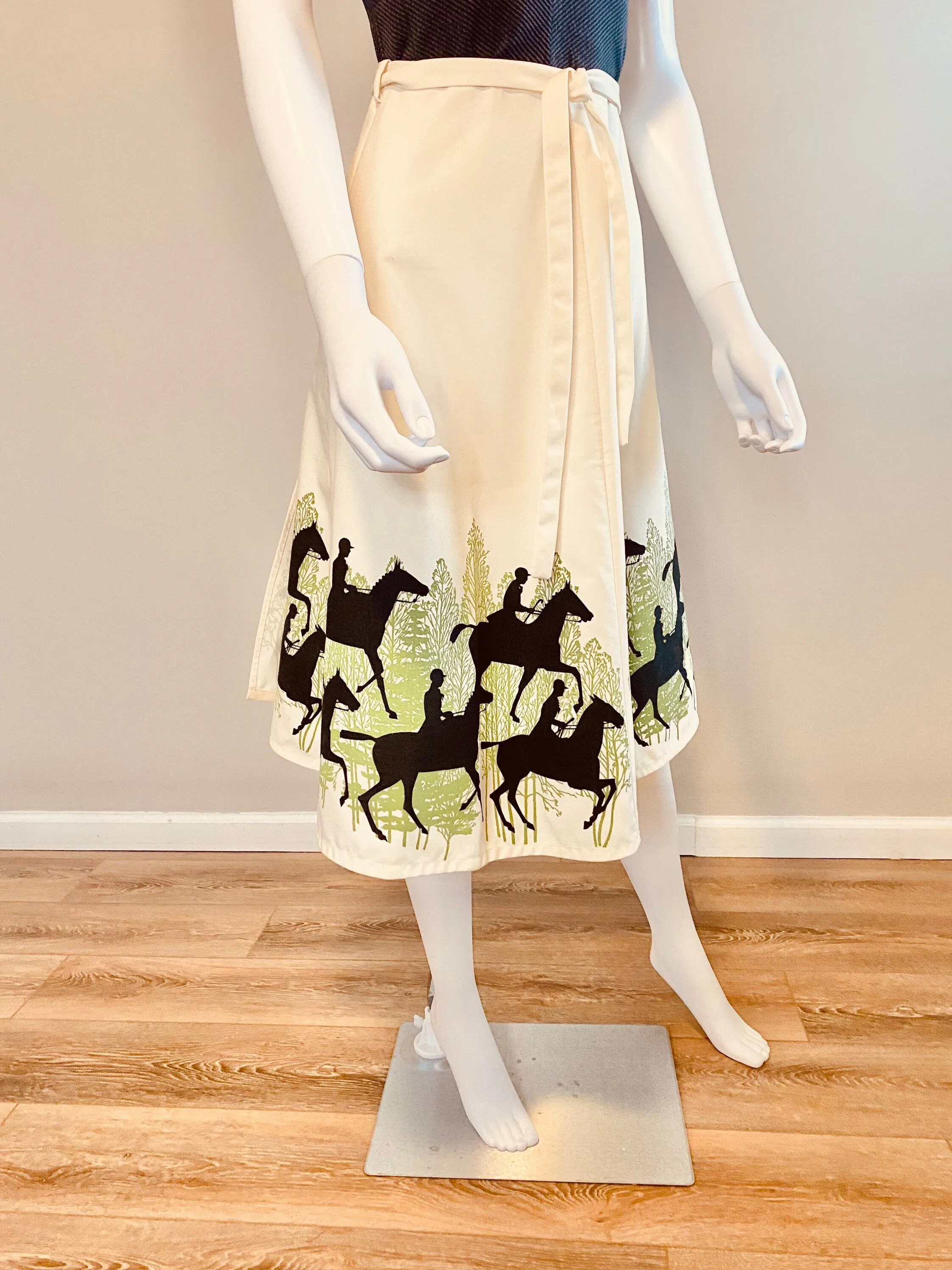 Vintage Y2K Novelty Print Wrap Skirt / 2000s Equestrian Print Skirt / Kentucky Derby / 1950s style skirt / Size S M